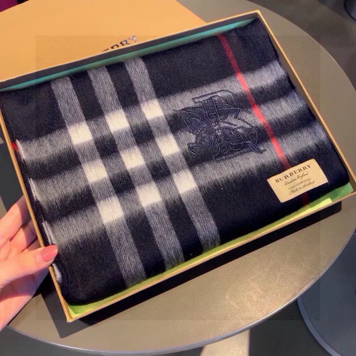 スーパーコピー バーバリー ス マフラー