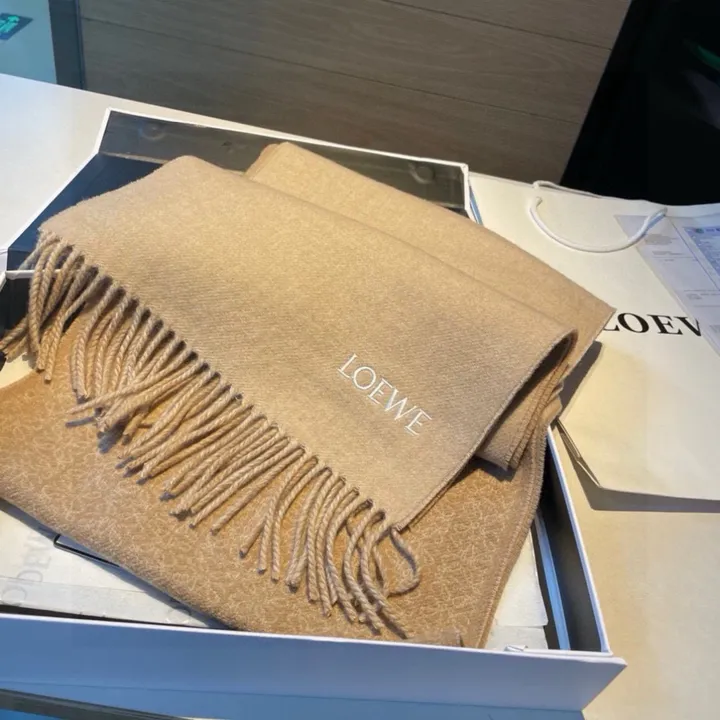 スーパーコピー ロエベ マフラー