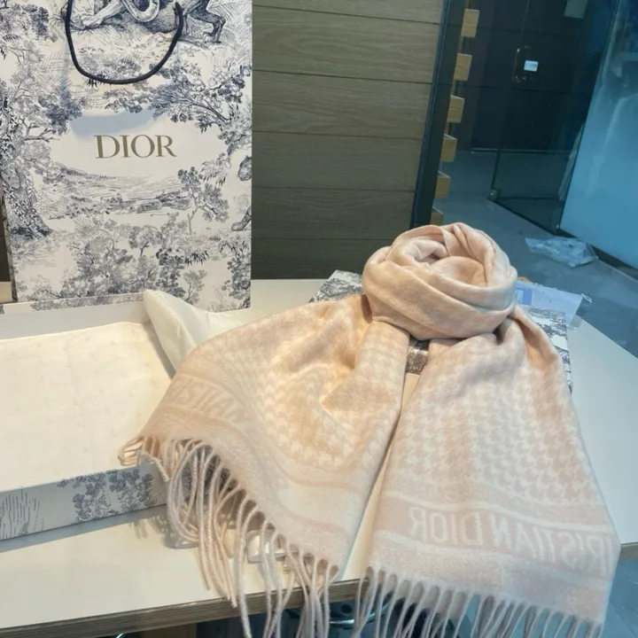 スーパーコピー ディオール マフラー