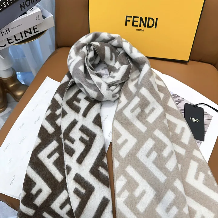 スーパーコピー フェンディ マフラー