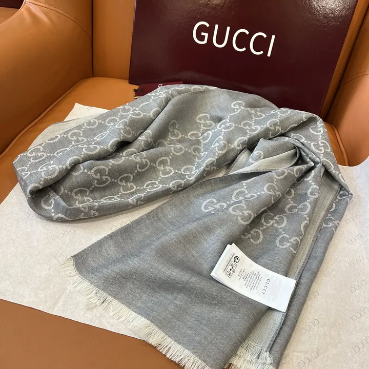 スーパーコピー グッチ マフラー