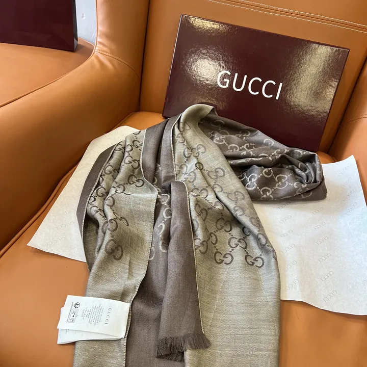 スーパーコピー グッチ マフラー