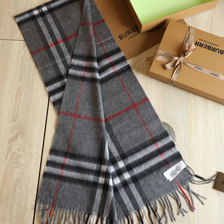 スーパーコピー バーバリー ス マフラー