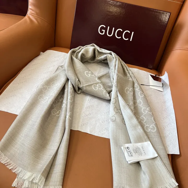 スーパーコピー グッチ マフラー