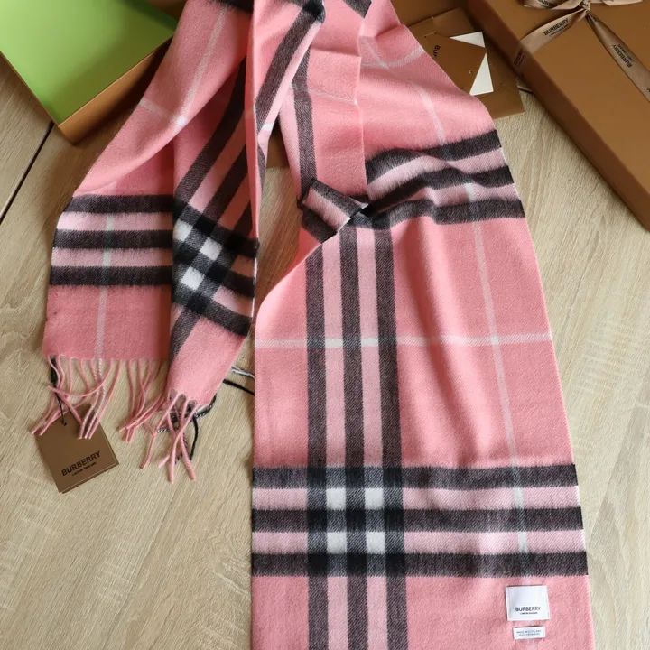 スーパーコピー バーバリー ス マフラー