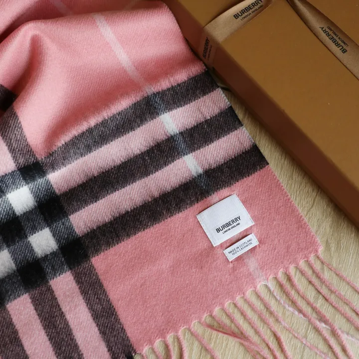 スーパーコピー バーバリー ス マフラー