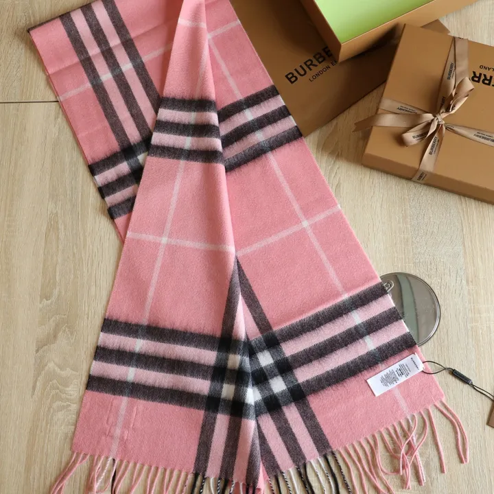 スーパーコピー バーバリー ス マフラー