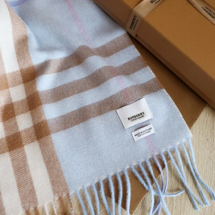 スーパーコピー バーバリー ス マフラー