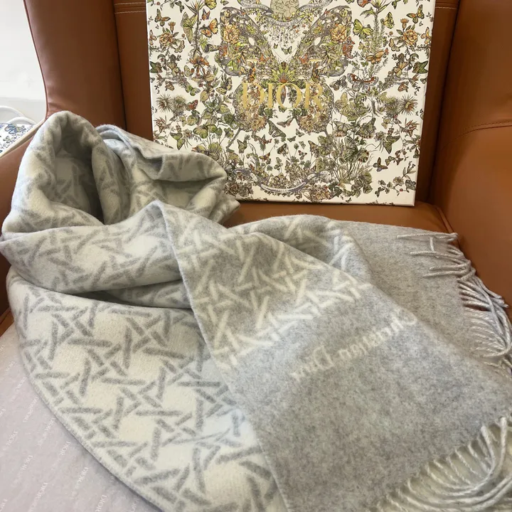 スーパーコピー ディオール マフラー