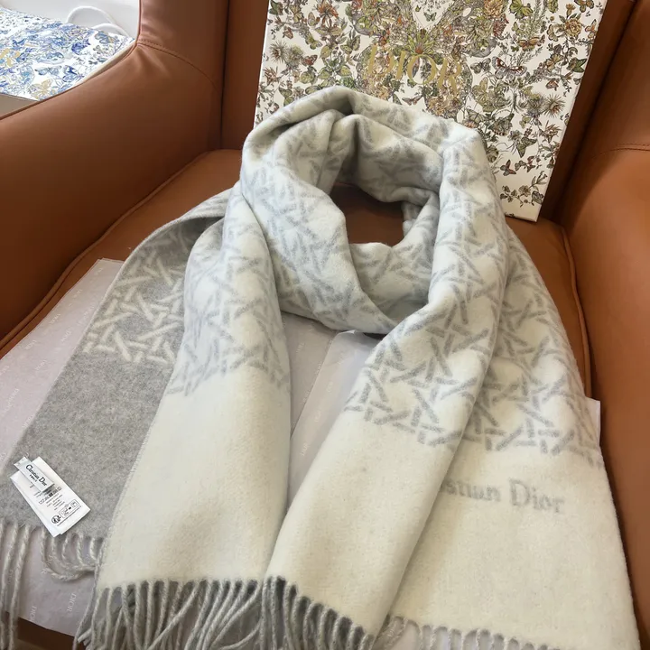 スーパーコピー ディオール マフラー