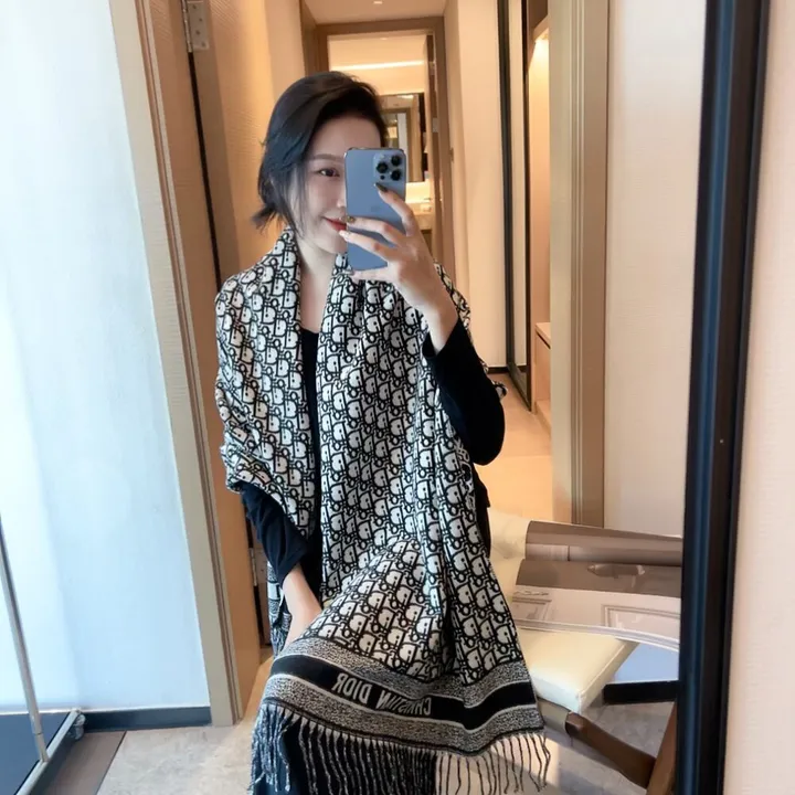 スーパーコピー グッチ マフラー