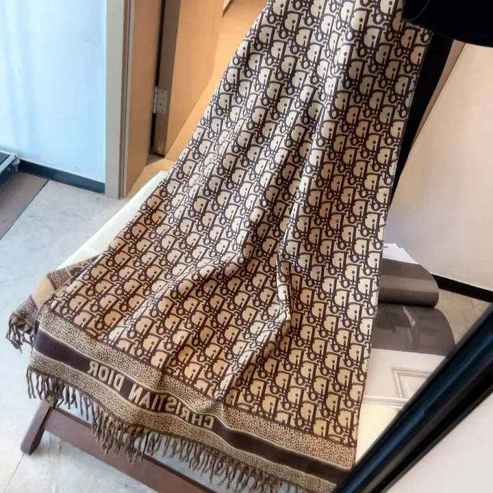 スーパーコピー グッチ マフラー