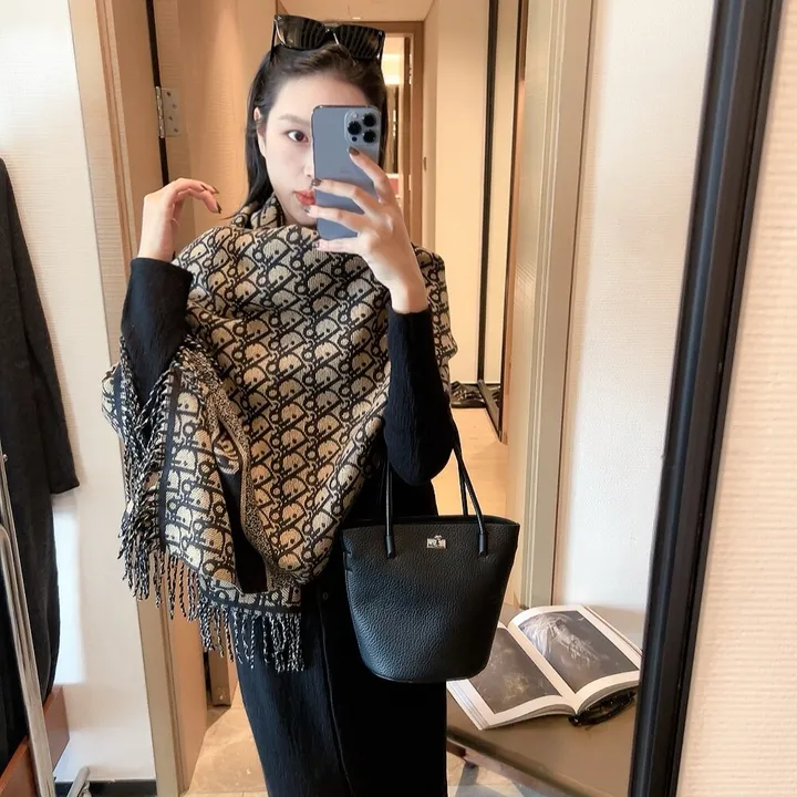 スーパーコピー グッチ マフラー