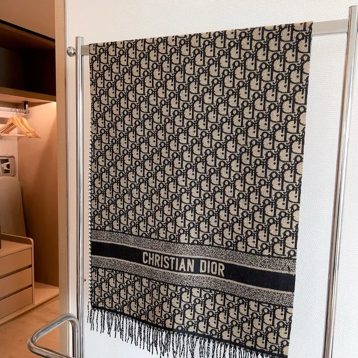 スーパーコピー グッチ マフラー