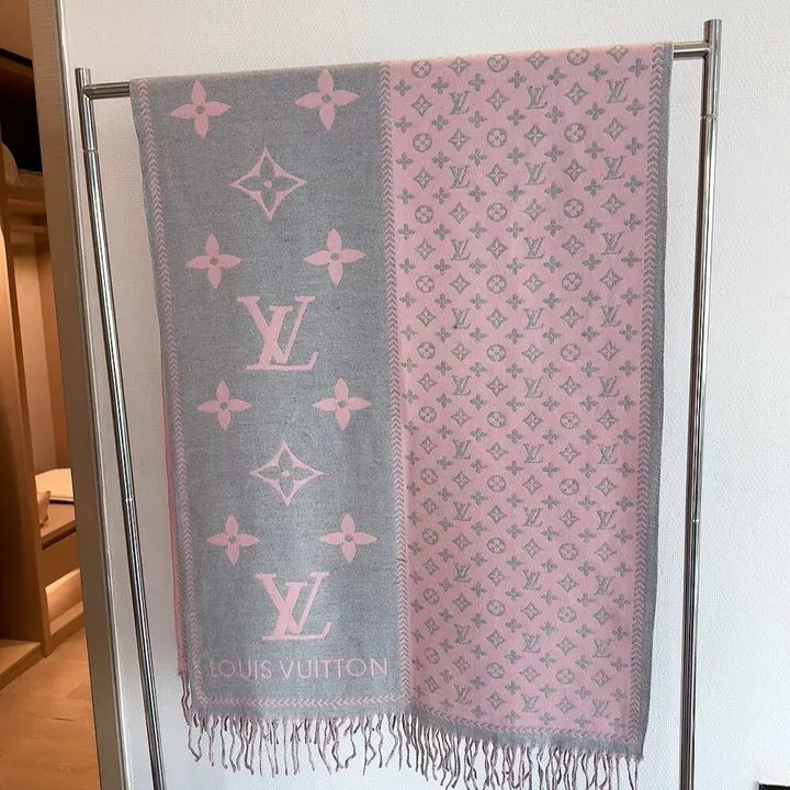 スーパーコピー ルイヴィトン マフラー