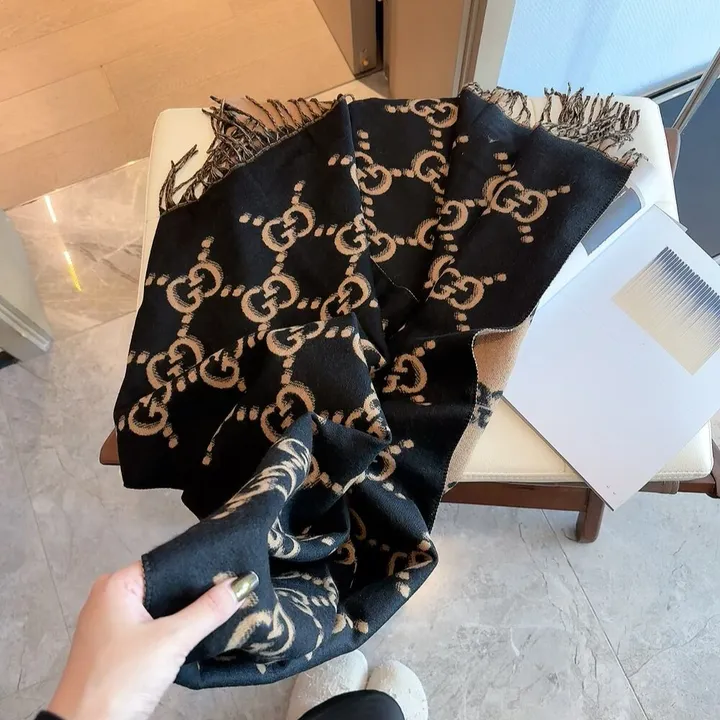 スーパーコピー グッチ マフラー