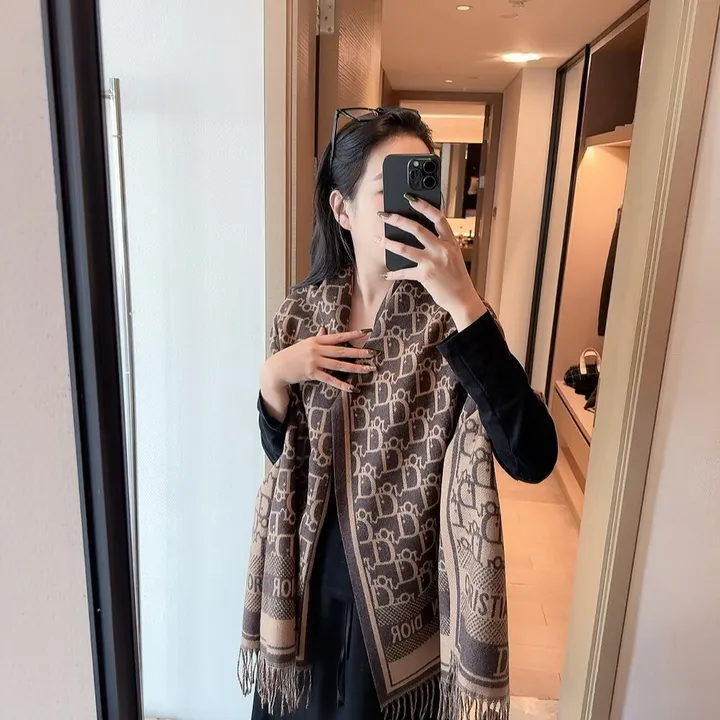 スーパーコピー グッチ マフラー