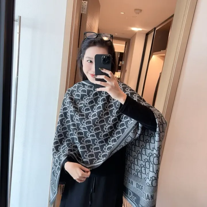 スーパーコピー グッチ マフラー