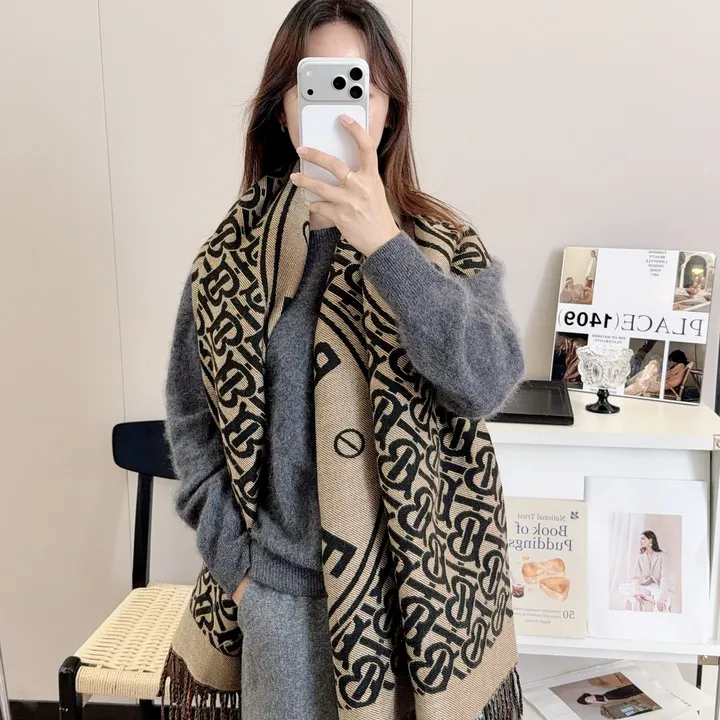 スーパーコピー バーバリー ス マフラー