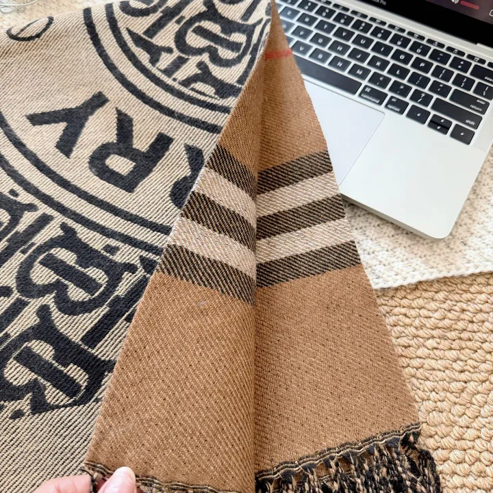 スーパーコピー バーバリー ス マフラー