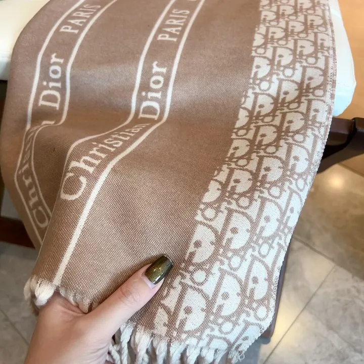 スーパーコピー グッチ マフラー