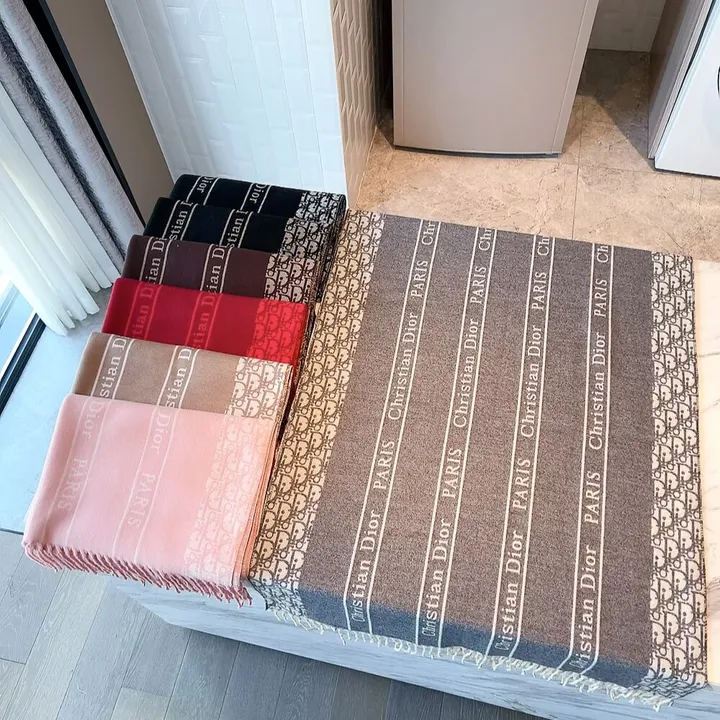 スーパーコピー グッチ マフラー