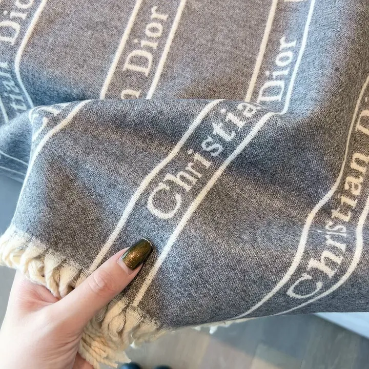 スーパーコピー グッチ マフラー