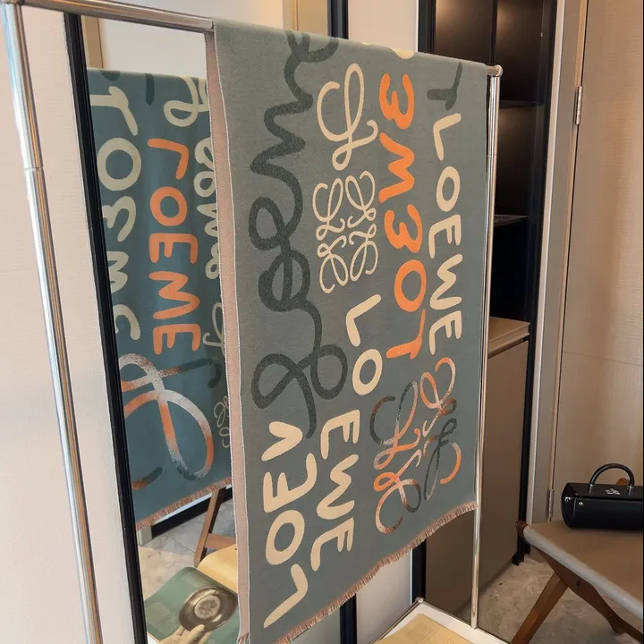 スーパーコピー ロエベ マフラー