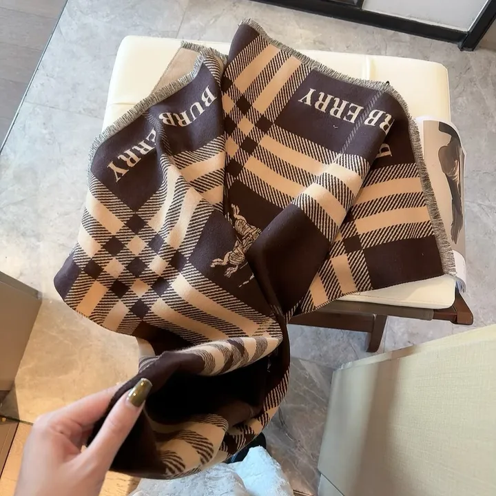 スーパーコピー バーバリー ス マフラー