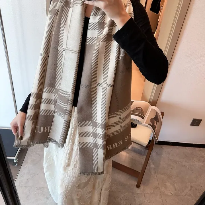 スーパーコピー バーバリー ス マフラー