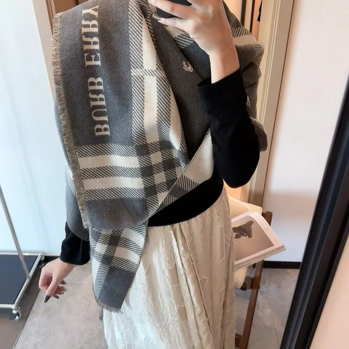 スーパーコピー バーバリー ス マフラー