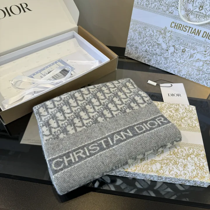 スーパーコピー ディオール マフラー