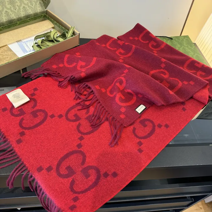 スーパーコピー グッチ マフラー