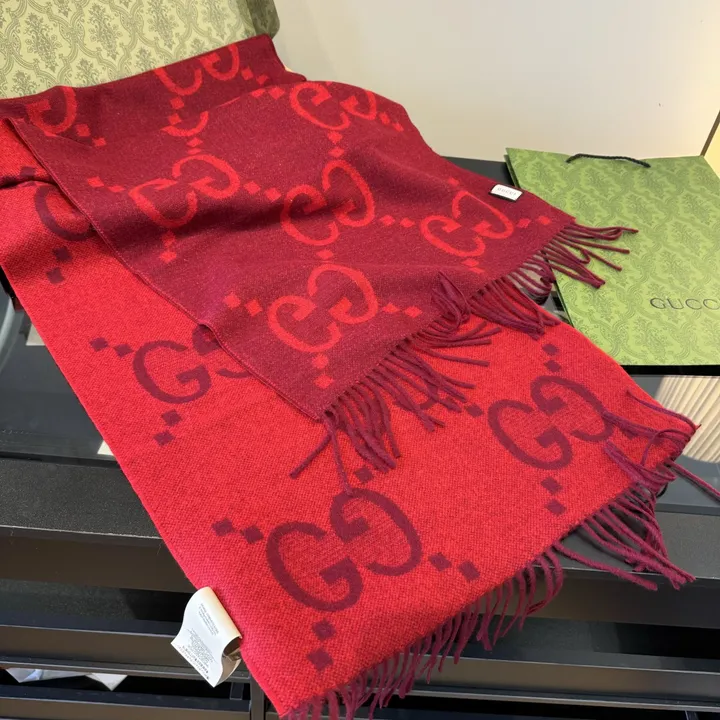 スーパーコピー グッチ マフラー