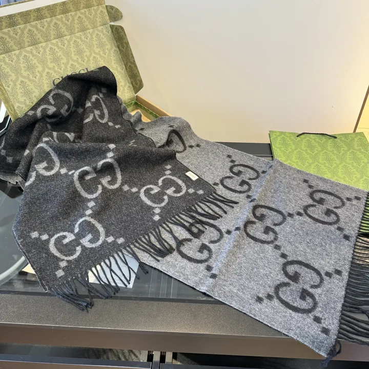 スーパーコピー グッチ マフラー