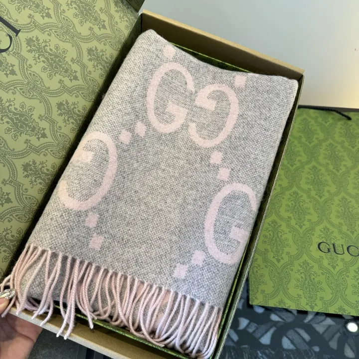 スーパーコピー グッチ マフラー