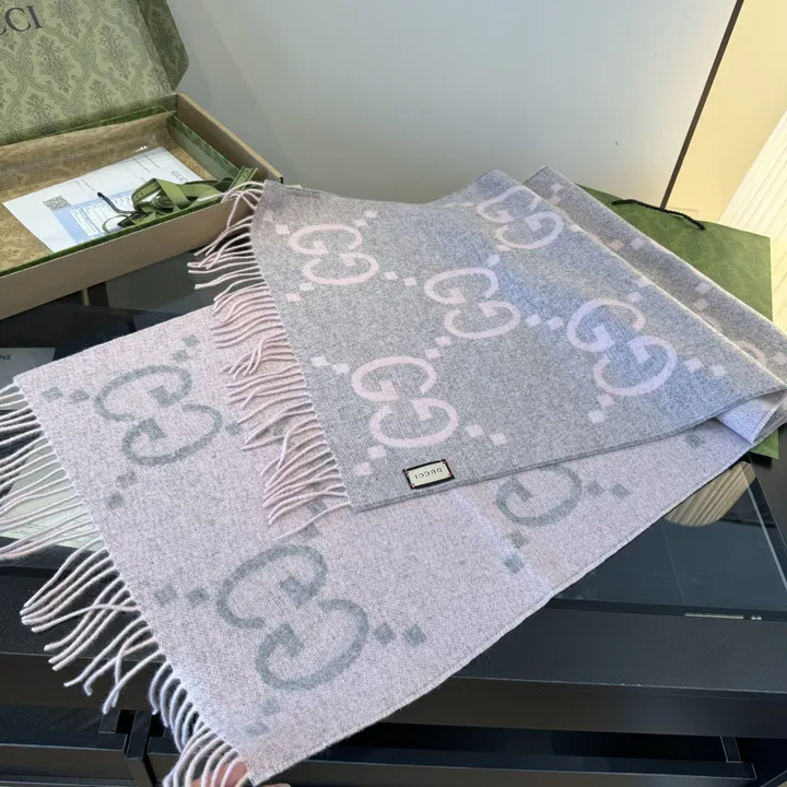 スーパーコピー グッチ マフラー