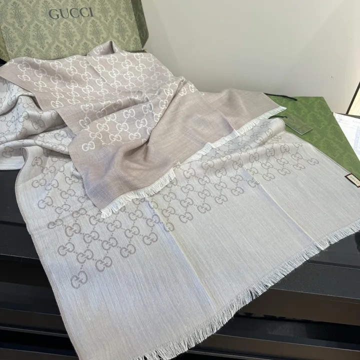 スーパーコピー グッチ マフラー