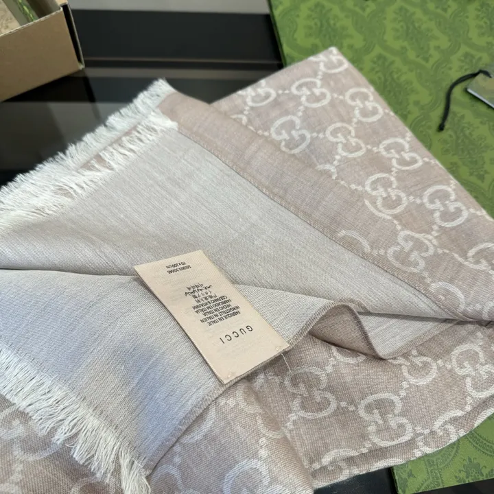 スーパーコピー グッチ マフラー