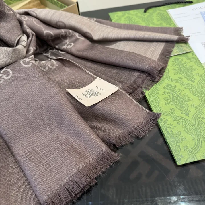 スーパーコピー グッチ マフラー