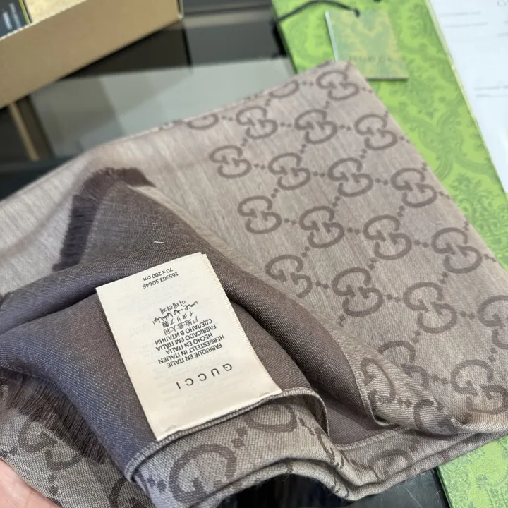 スーパーコピー グッチ マフラー