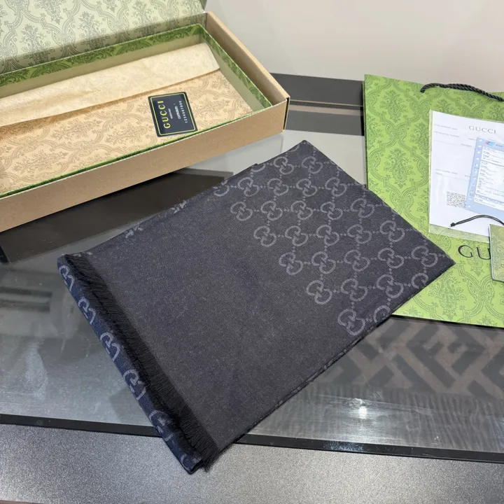 スーパーコピー グッチ マフラー