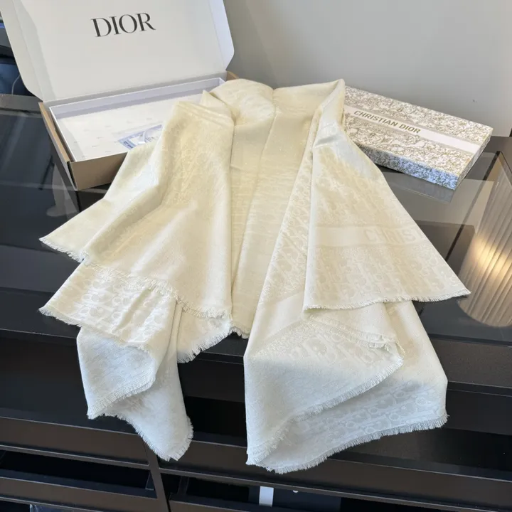 スーパーコピー ディオール マフラー