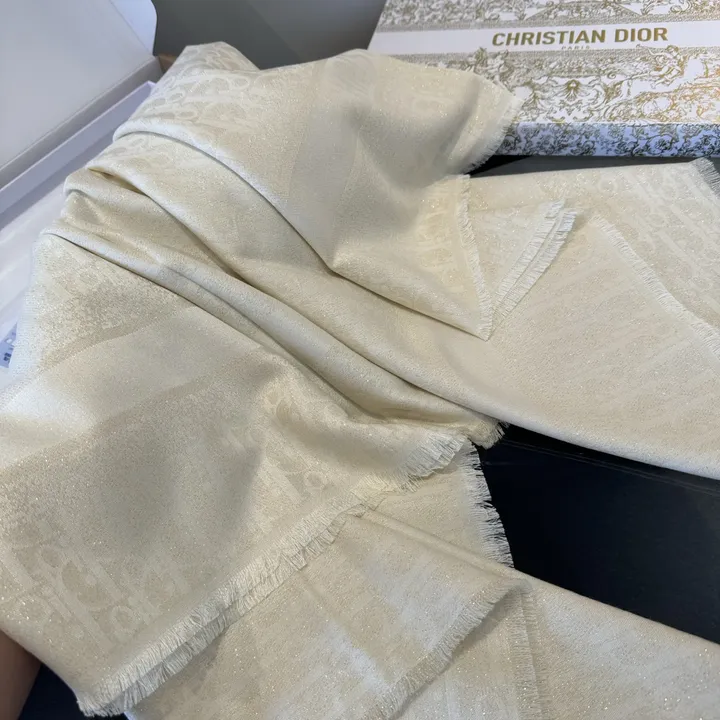 スーパーコピー ディオール マフラー