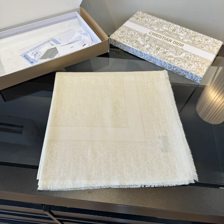 スーパーコピー ディオール マフラー