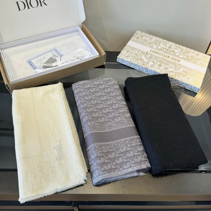 スーパーコピー ディオール マフラー