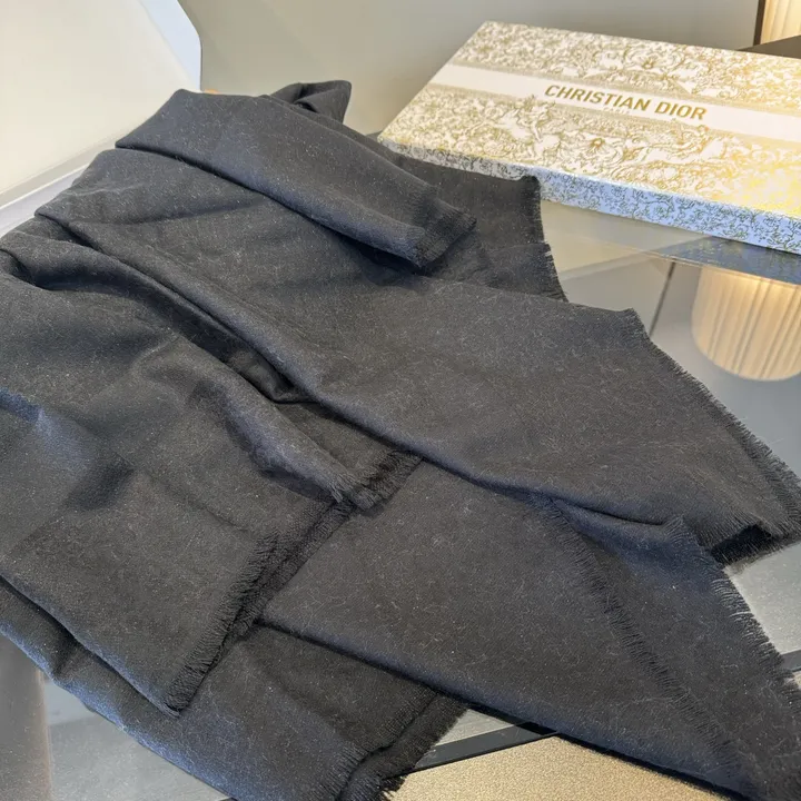 スーパーコピー ディオール マフラー