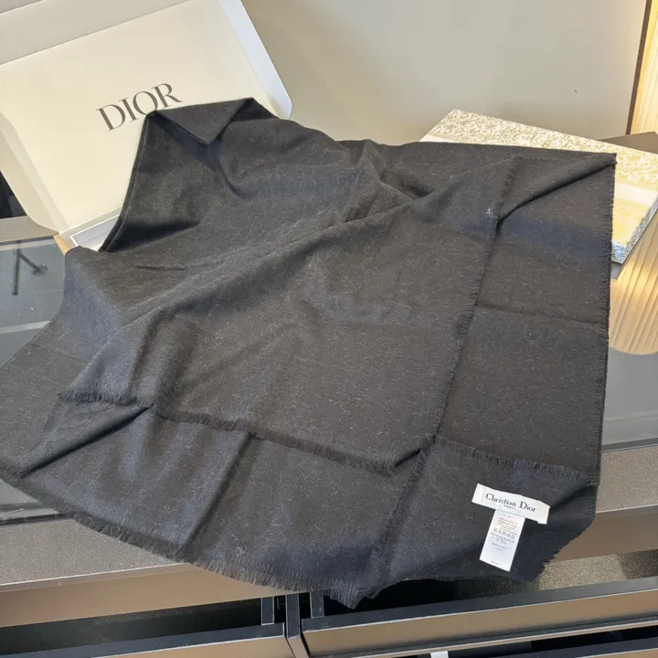 スーパーコピー ディオール マフラー