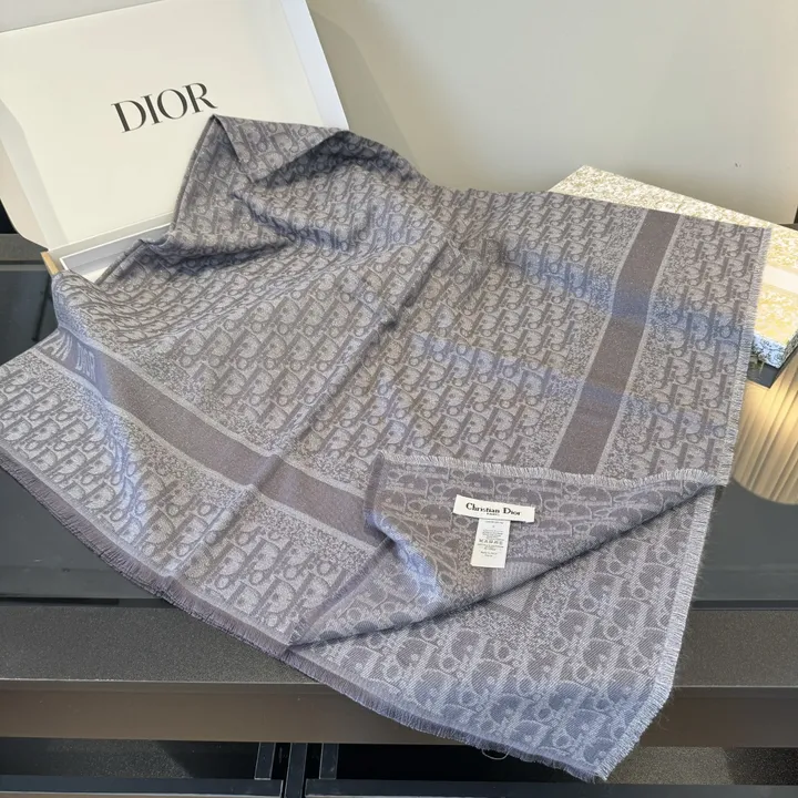 スーパーコピー ディオール マフラー