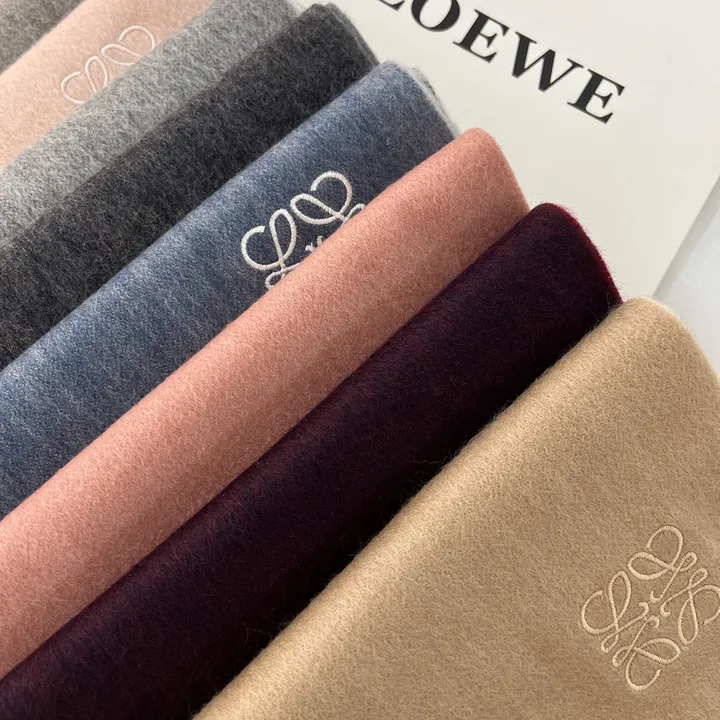 スーパーコピー ロエベ マフラー